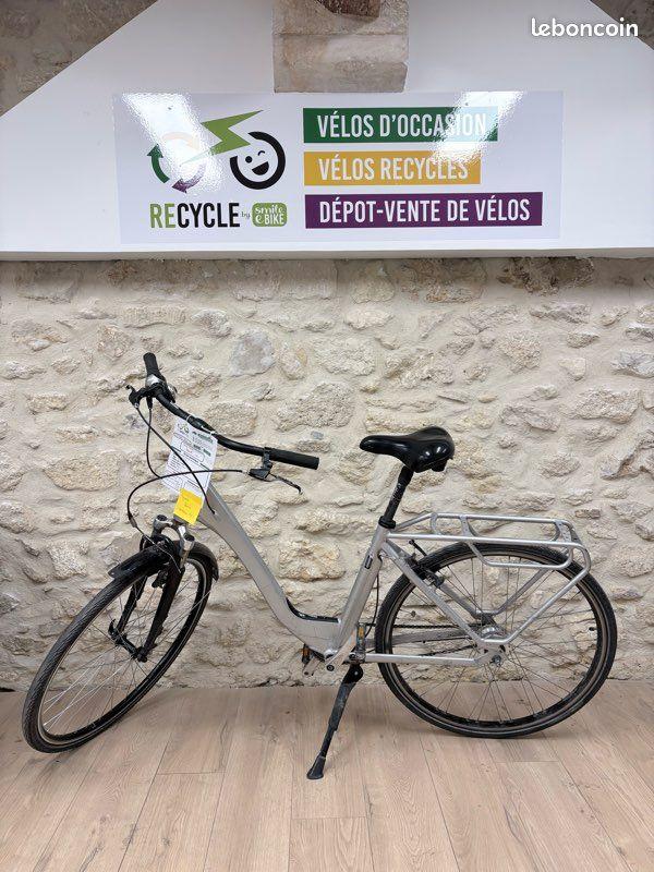 Lire la suite à propos de l’article <span class="tax-dispo">En magasin</span> Vélo Gitane classique NEXUS d&rsquo;occasion
